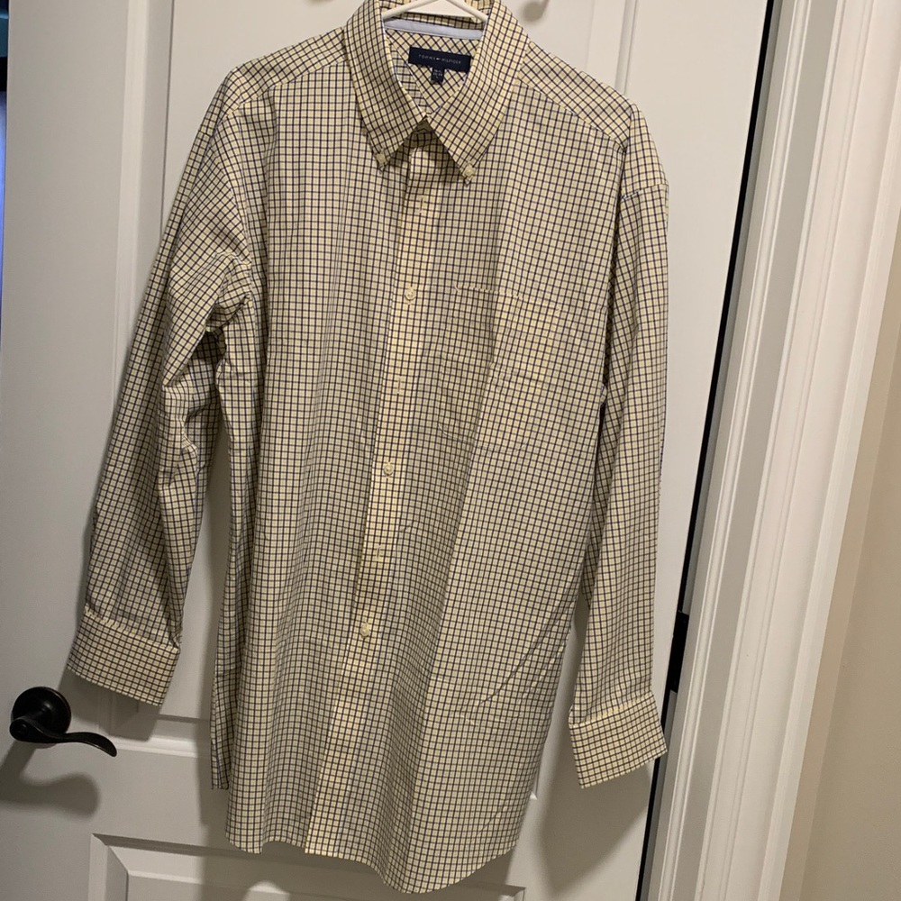 Classic Tommy Hilfiger Men's Plaid Shirt - Cream and Black, size:16.5 32-33 L.